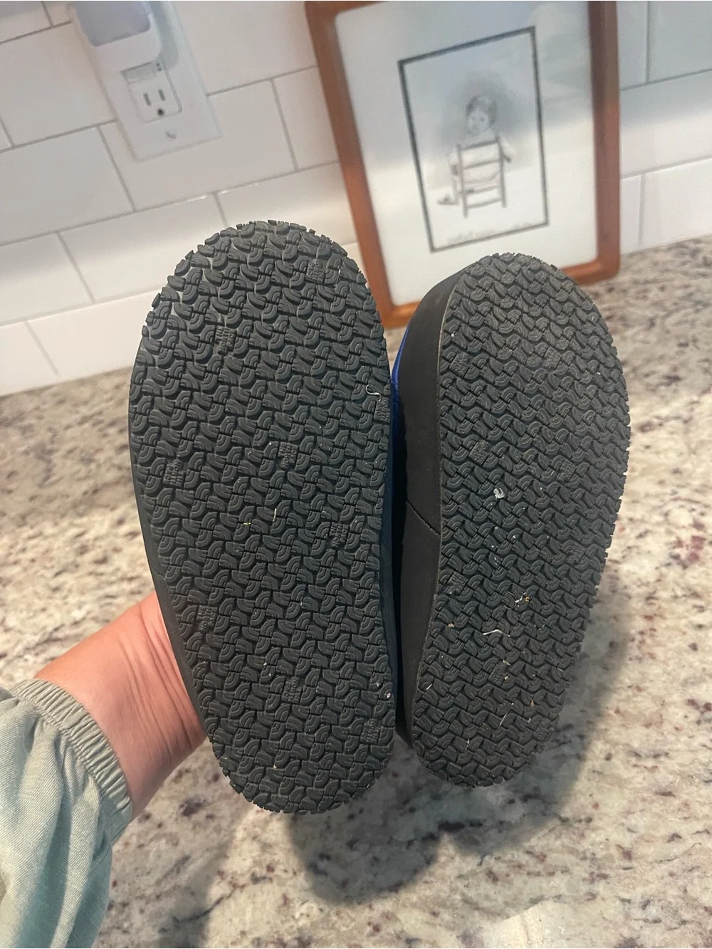 The North Face Kids size 2 THERMOBALL Traction Mules Slippers Blue Black Winter